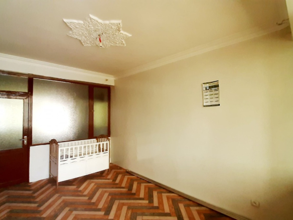 Four-room apartment for rent at Salim Karawan blocks