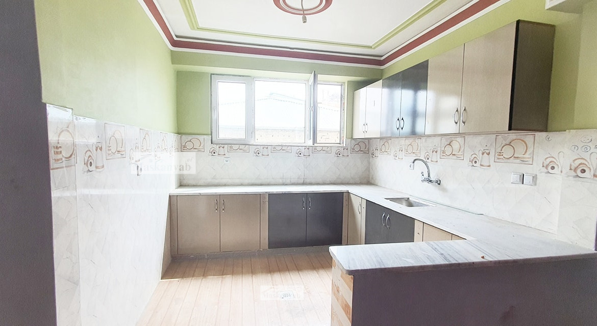 Four-room apartment for rent in Qala-e Fatihullah, Kabul