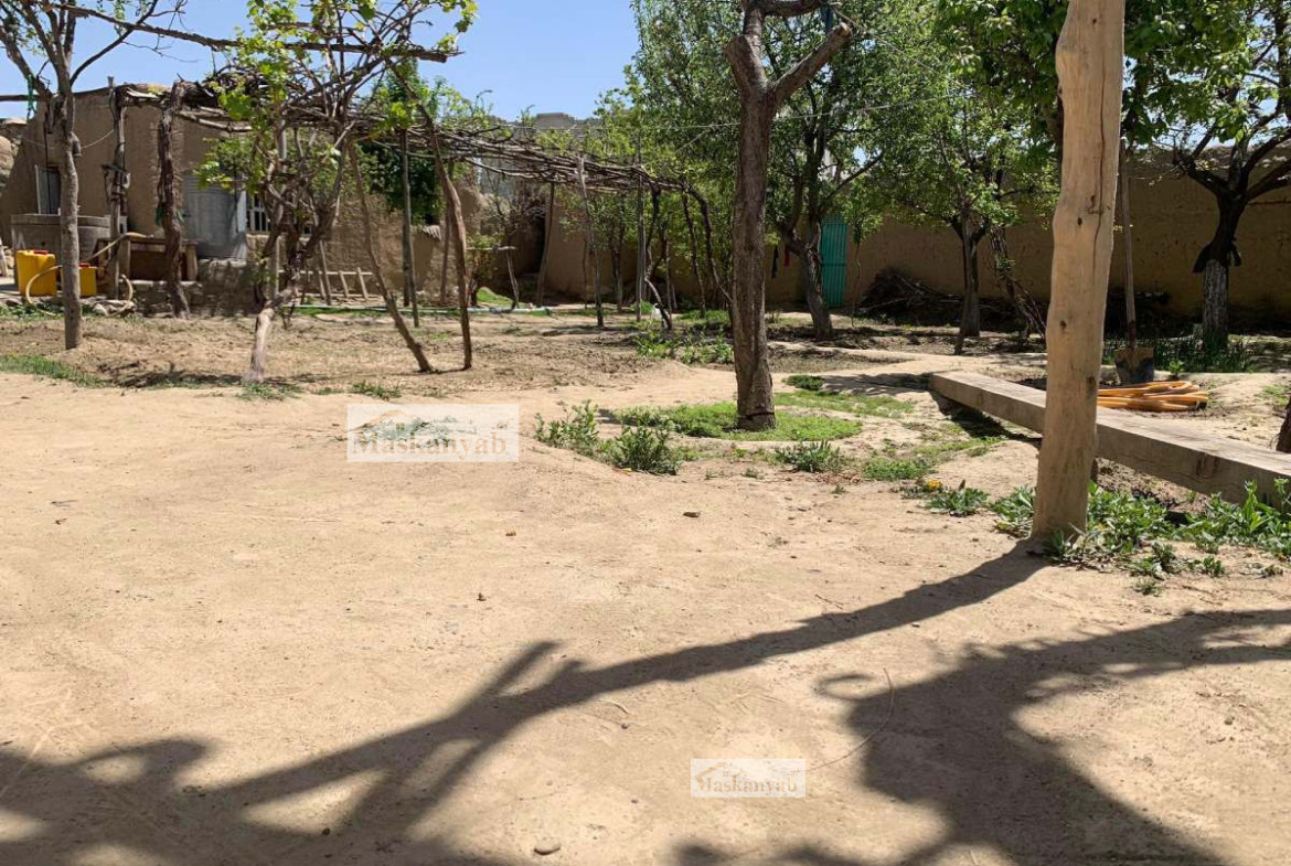 Six-room house for sale in Company, Kabul