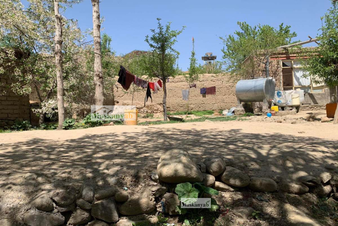 Six-room house for sale in Company, Kabul