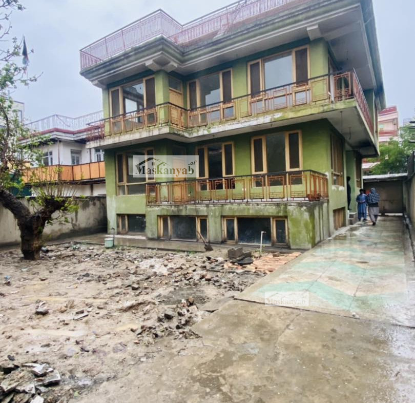 Threefloor house for rent on Fourth Street of Taimani Project