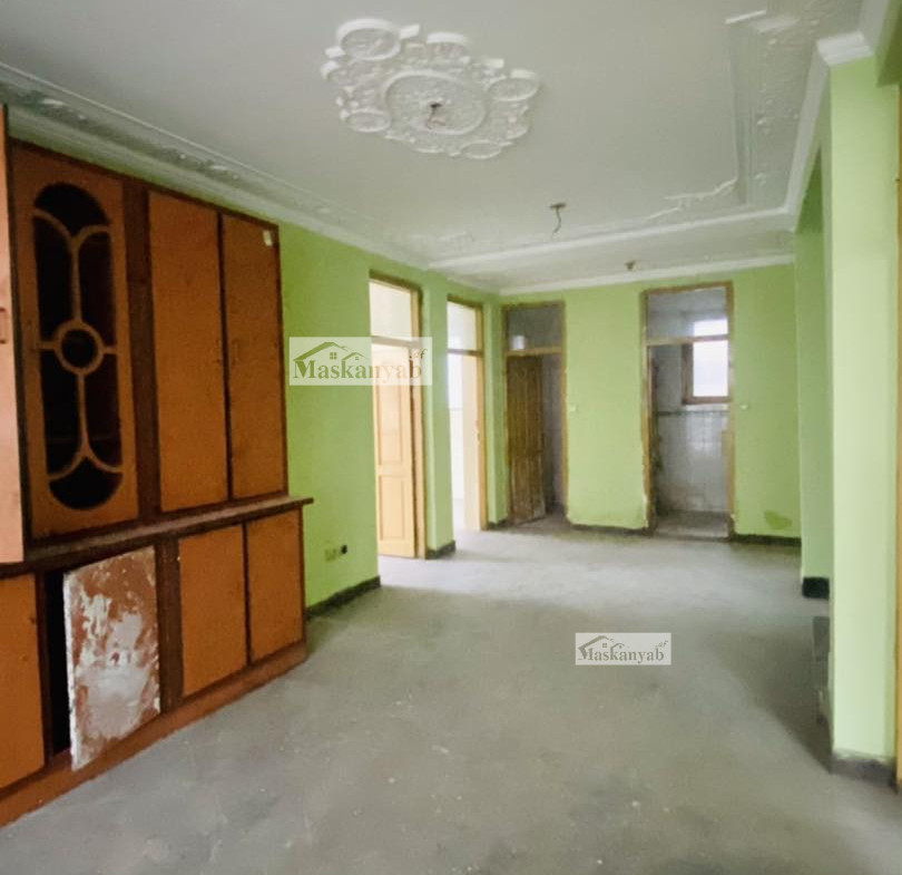 Threefloor house for rent on Fourth Street of Taimani Project