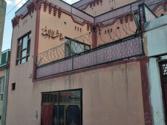 Three-floor house for sale in Karte New, Market