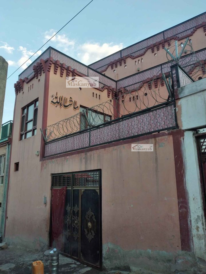 Three-floor house for sale in Karte New, Market