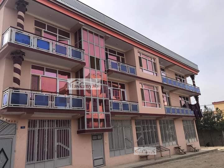 Three-floor house for sale in Zakerin Town, District 17