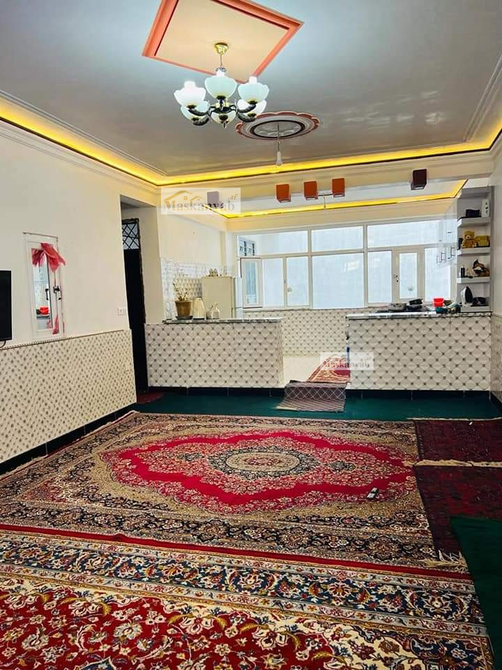 The Three-floor house is for sale in Sarak-e Pol Pashto, Herat