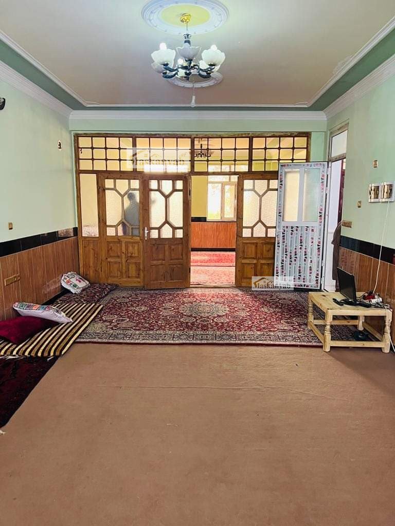 The Three-floor house is for sale in Sarak-e Pol Pashto, Herat