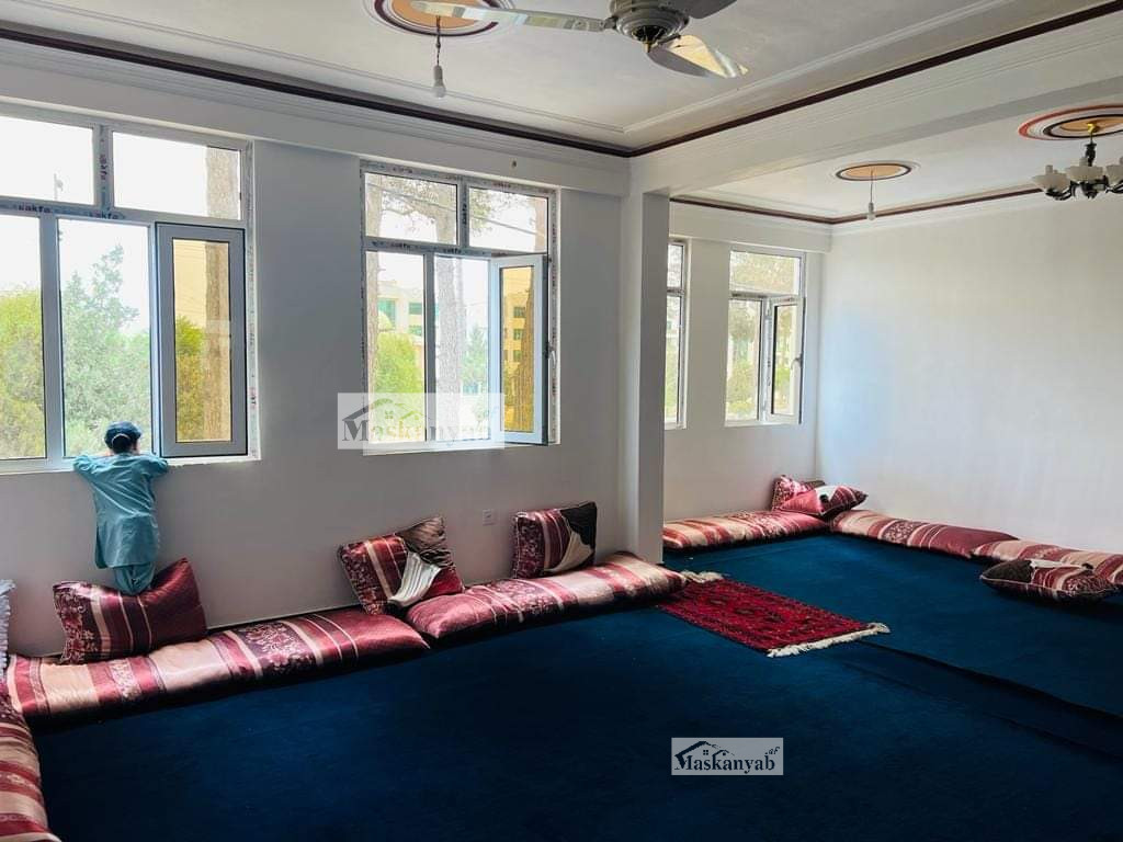 The Three-floor house is for sale in Sarak-e Pol Pashto, Herat