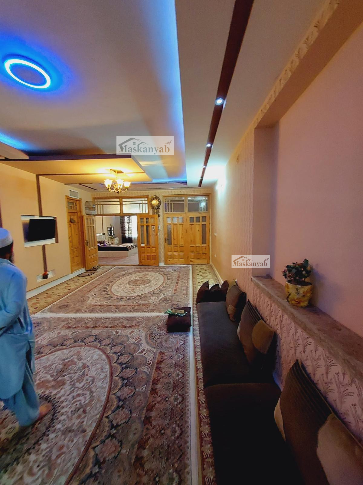 The Five and half-floor house is for sale in Herat Province