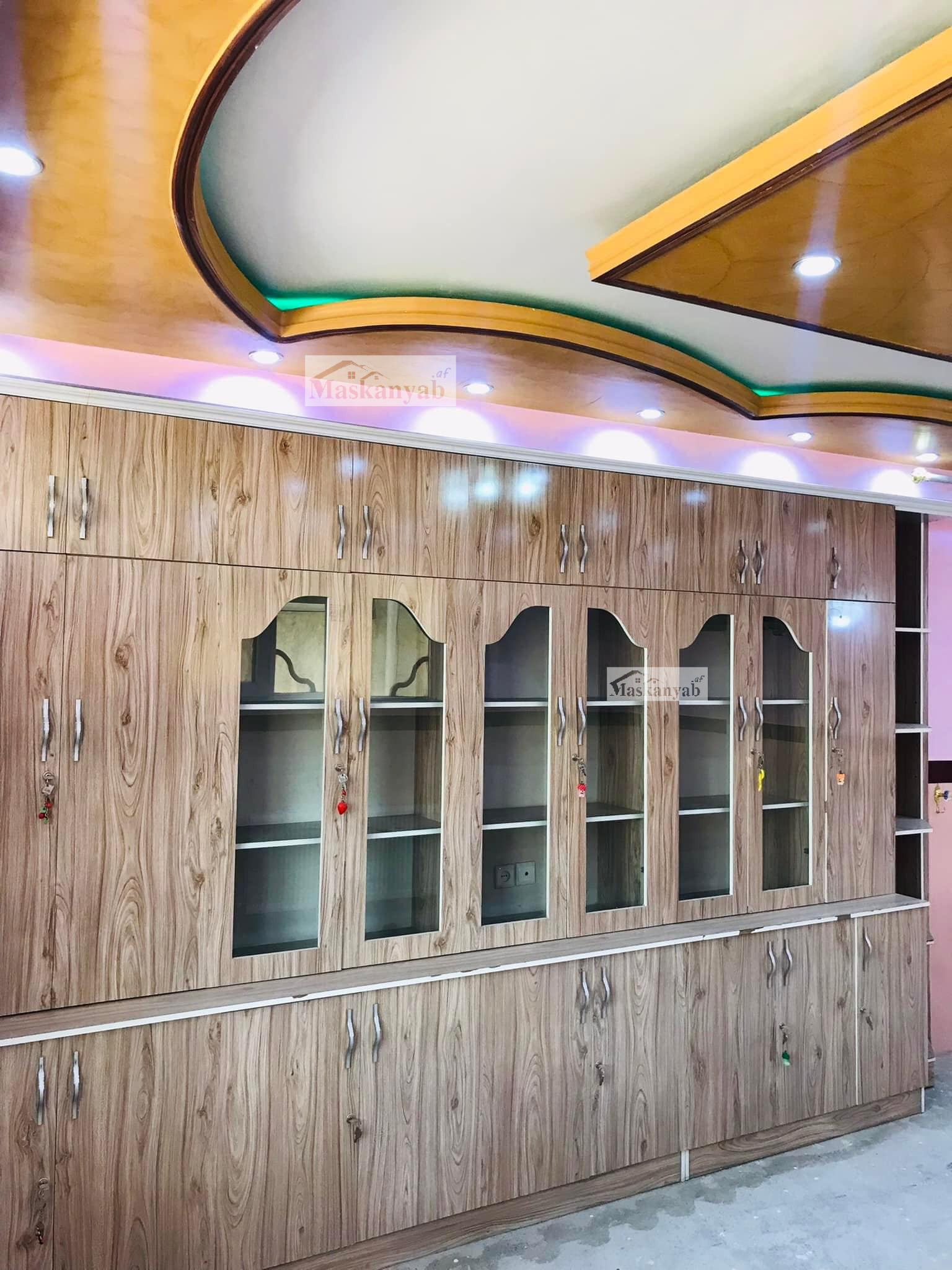 Fiveroom apartment for rent on Fourth Street of Taimani Project