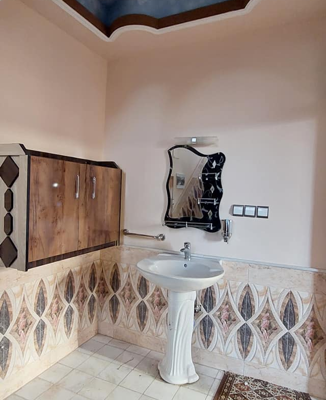 The Four and half-floor house is for sale in District 7, Herat