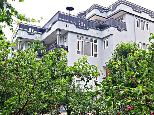 The Four-floor house is for sale in Wahdat Town, District 17, Kabul