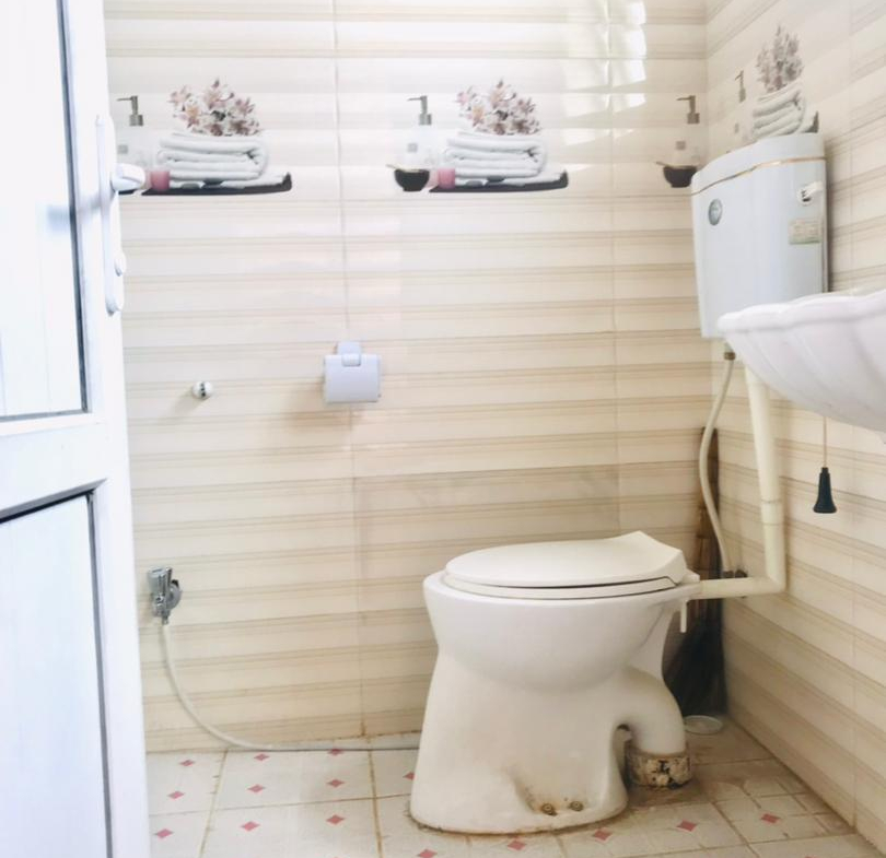 The Four-room apartment is for rent in Kolula Poshta, Kabul