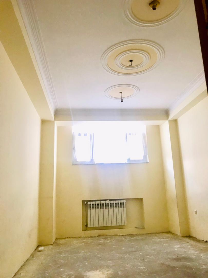 Four-room apartment for rent in Taimani Project