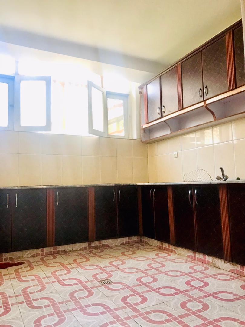 Four-room apartment for rent in Taimani Project