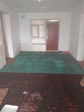 Four-room house for sale at 500 Families area