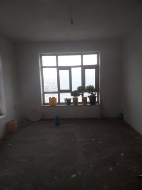 Four-room house for sale at 500 Families area