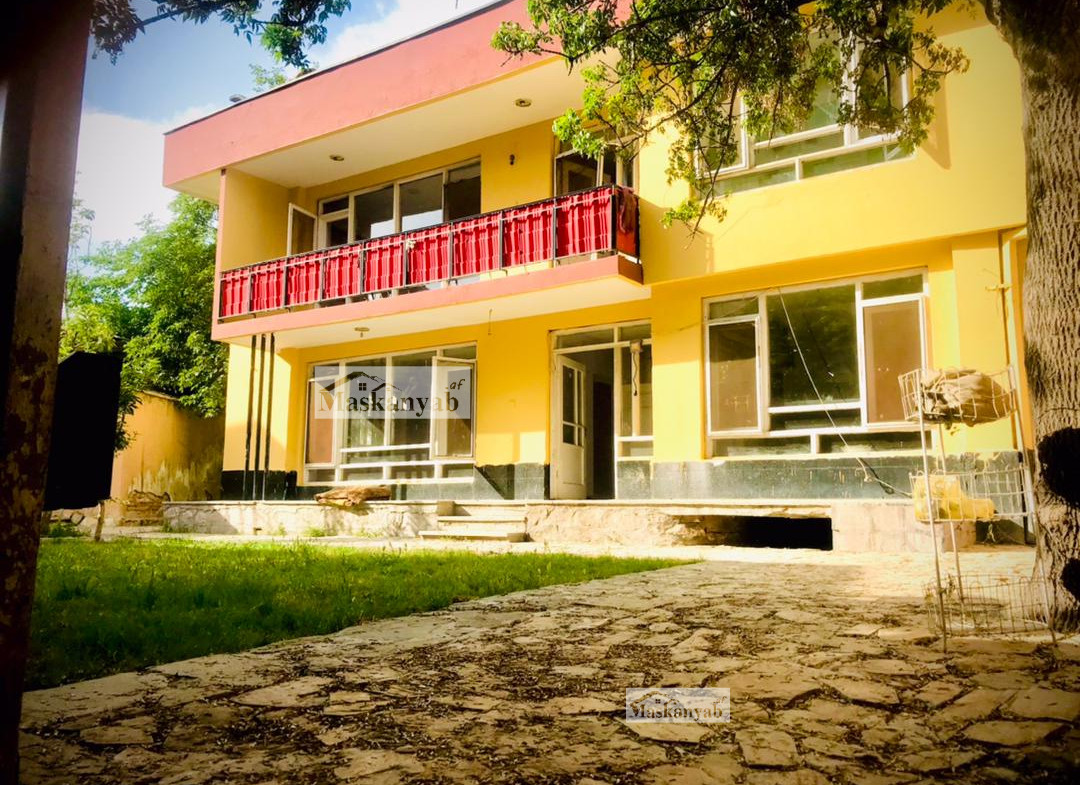 The Six-room house is for rent in Kolula Poshta, Kabul