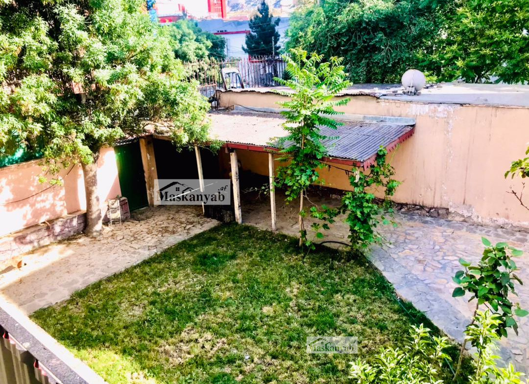 The Six-room house is for rent in Kolula Poshta, Kabul