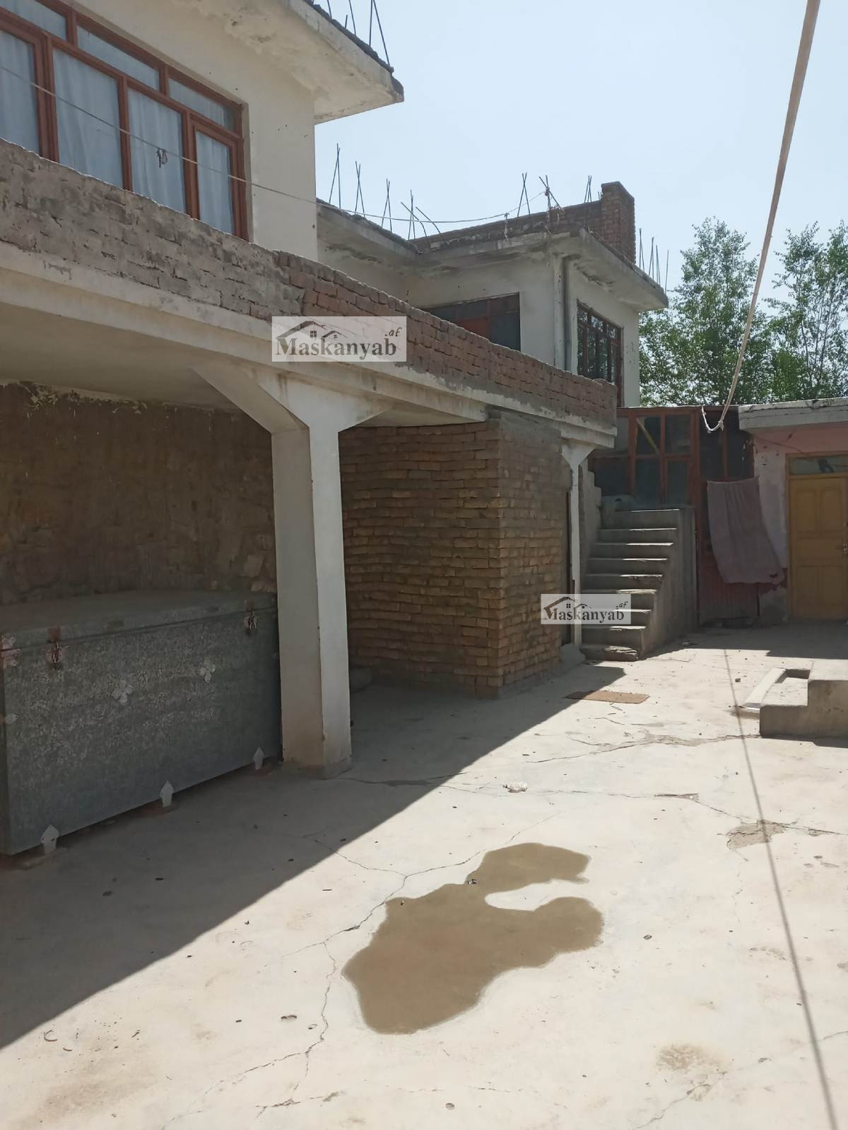 The Three-floor house is for sale in Karte New, Kabul