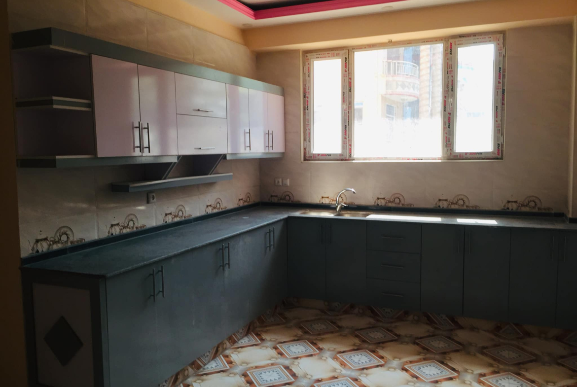 Three-room apartment for sale on the First Street of Taimani Project