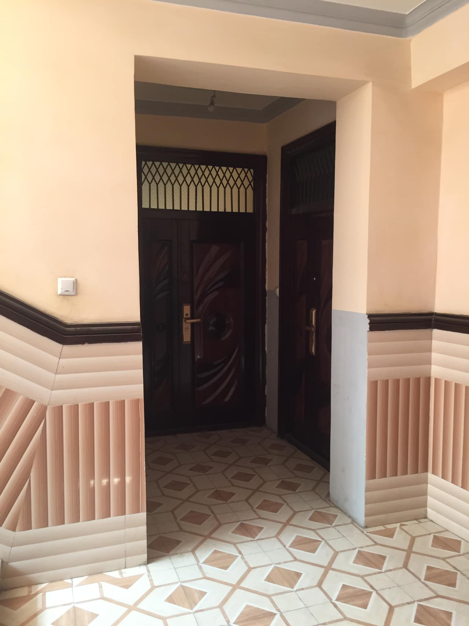 Three-room apartment for sale on the First Street of Taimani Project