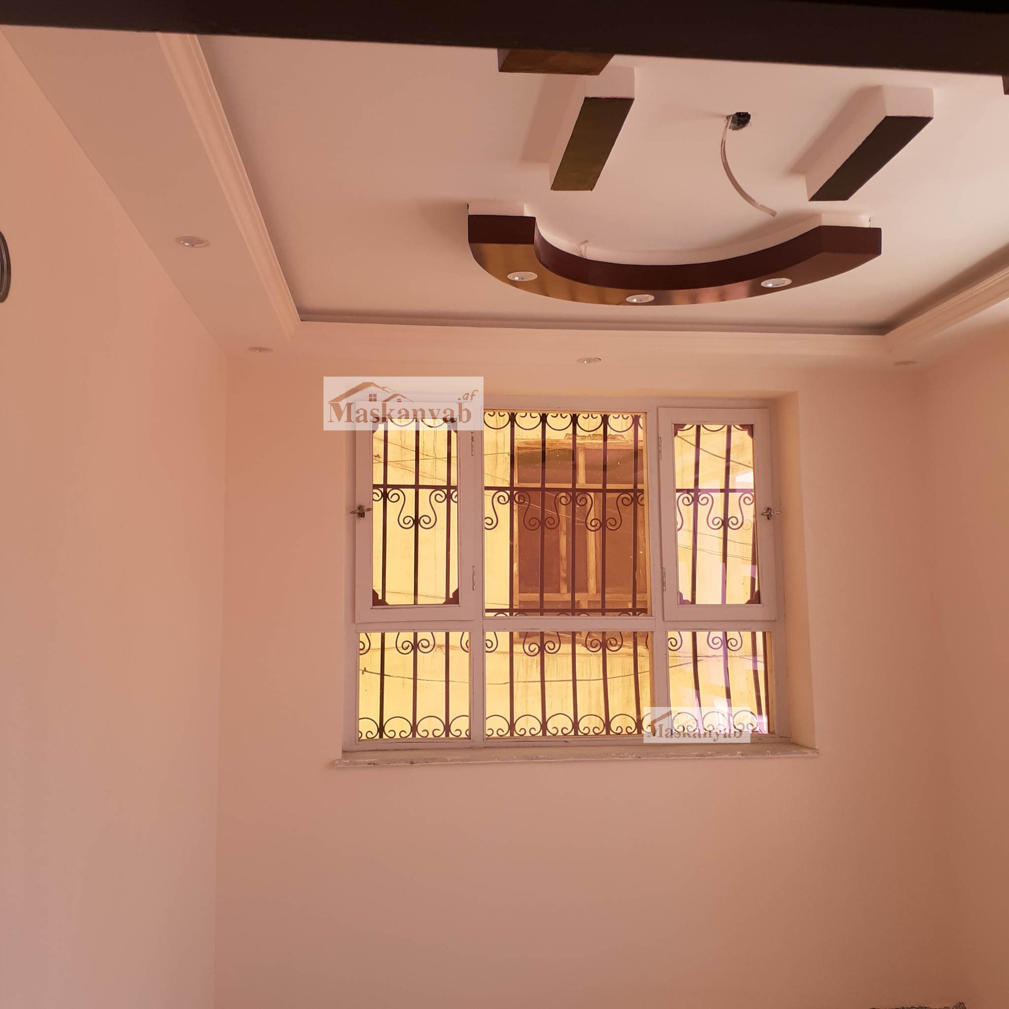 The Six-room house is for sale in District 8, Kabul