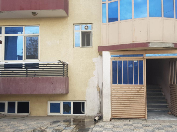 The Three-room apartment is for sale in District 9, Kabul
