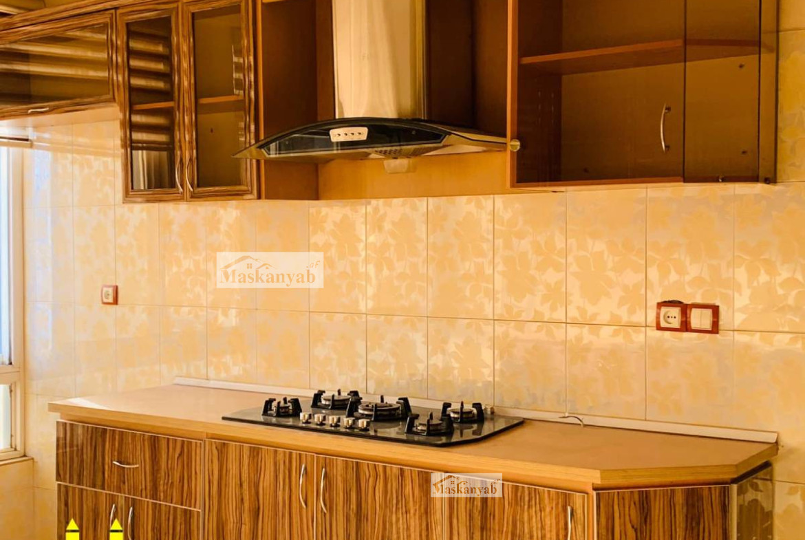 The Four and half-floor house is for sale in District 4, Herat