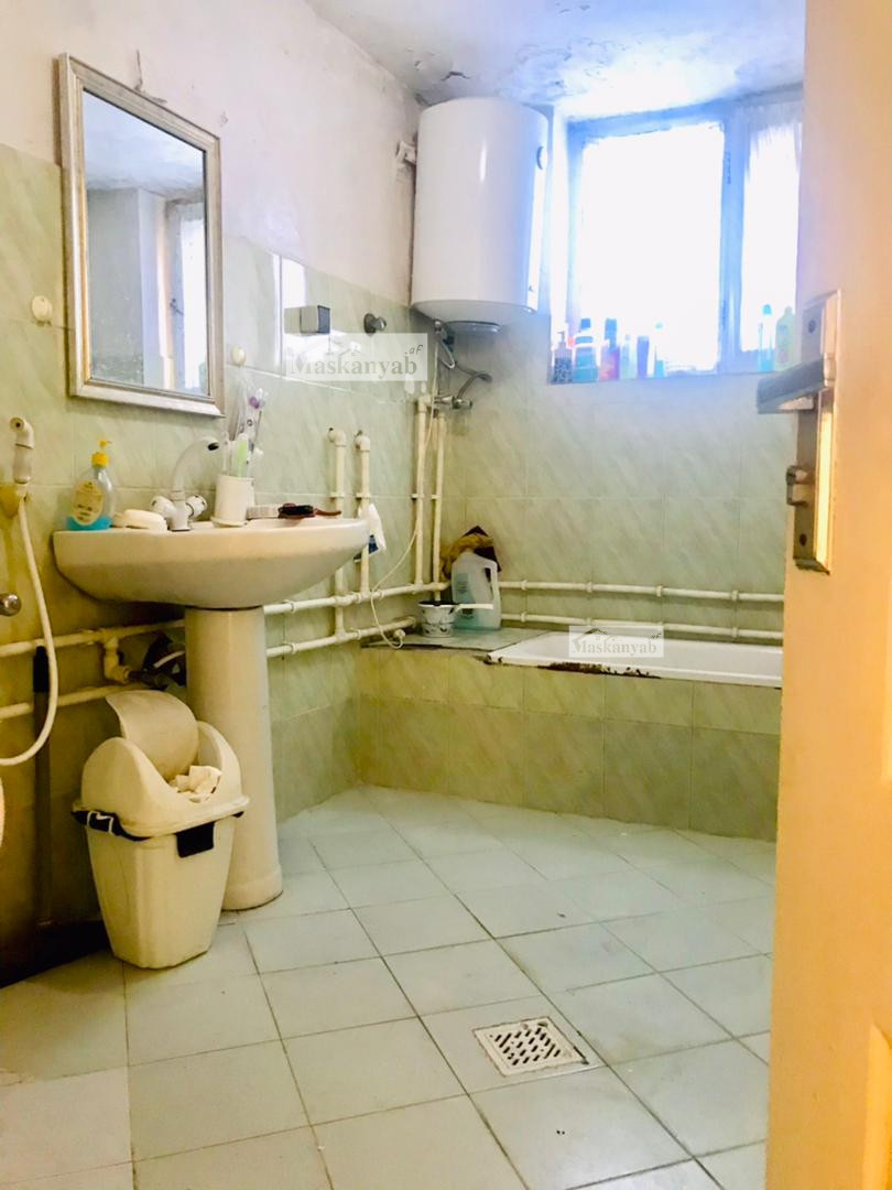 Five-room house for rent in Shahr-e New, Kabul