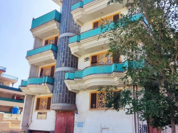 The Three and half-floor house is for sale in Arzan Qimat, Kabul
