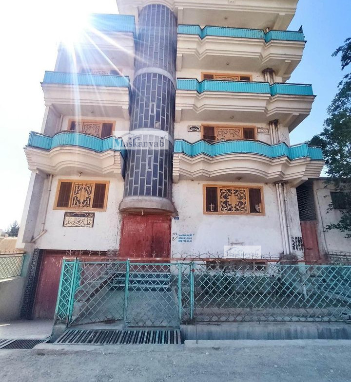 The Three and half-floor house is for sale in Arzan Qimat, Kabul