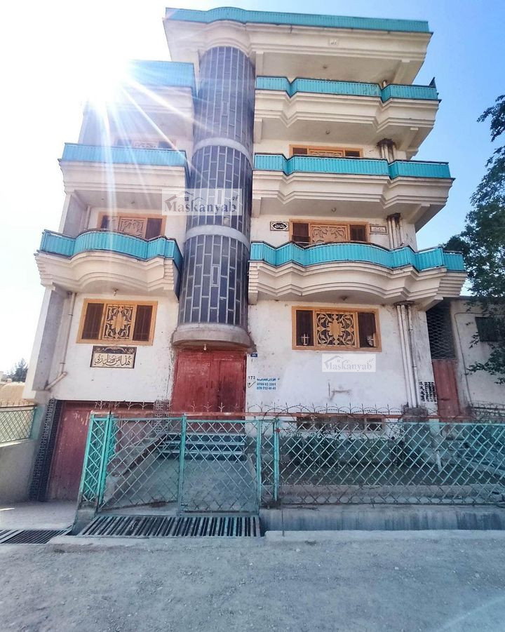 The Three and half-floor house is for sale in Arzan Qimat, Kabul