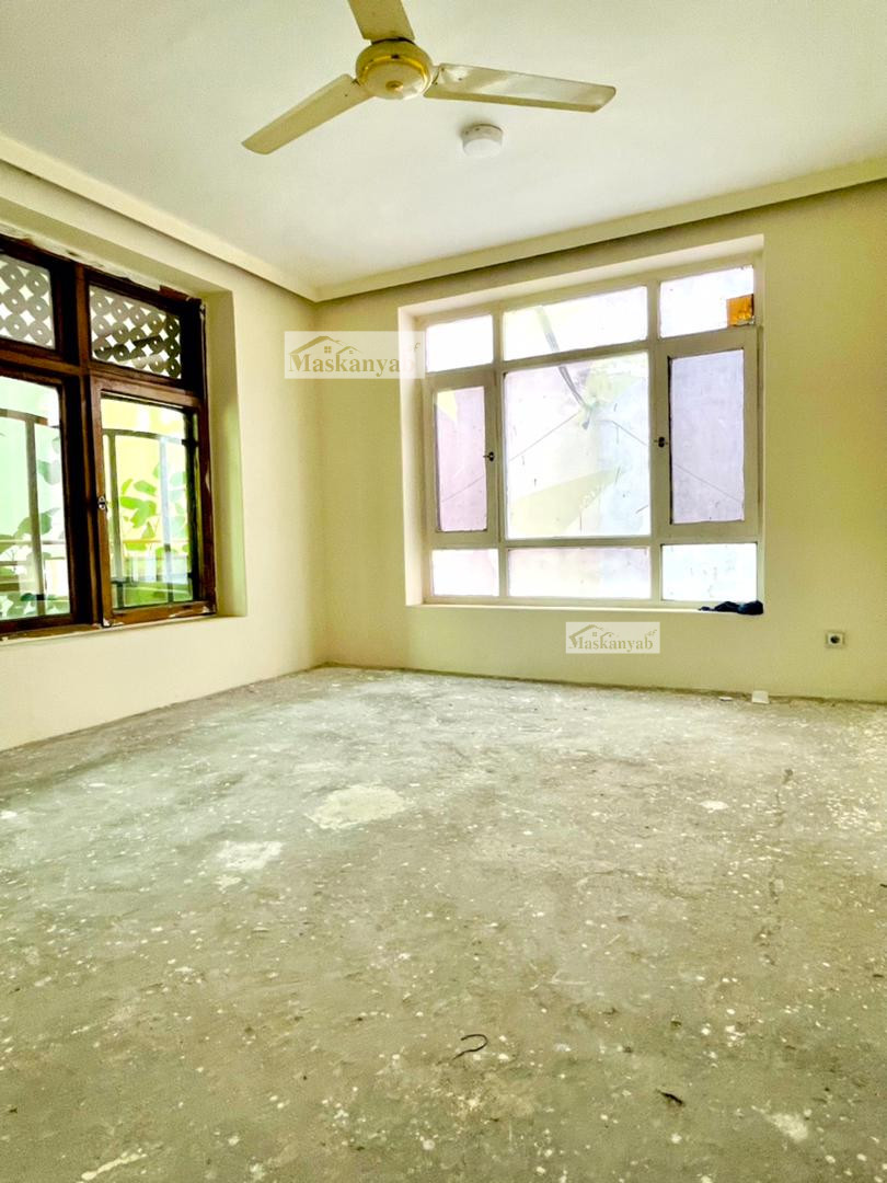 10 Rooms house for rent in Shahr-e New, Kabul