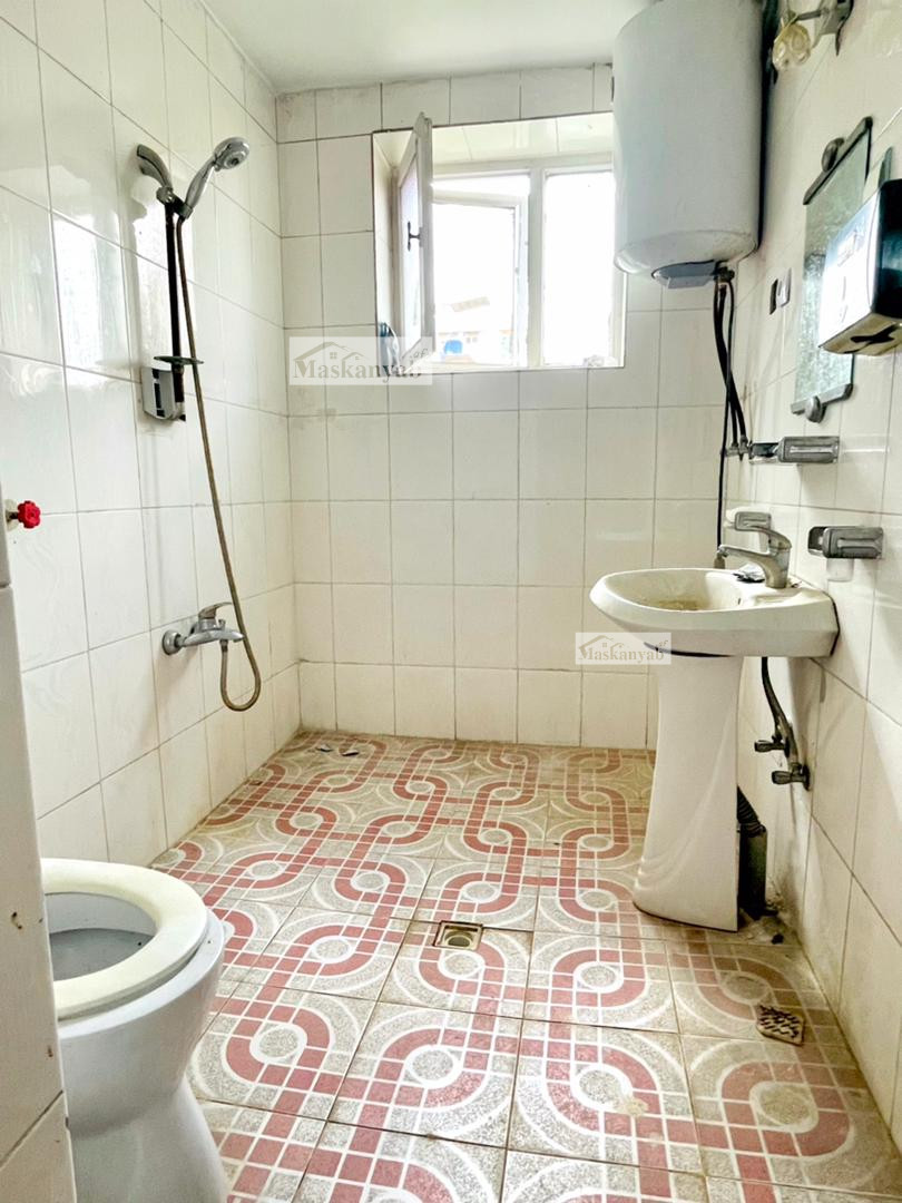 10 Rooms house for rent in Shahr-e New, Kabul