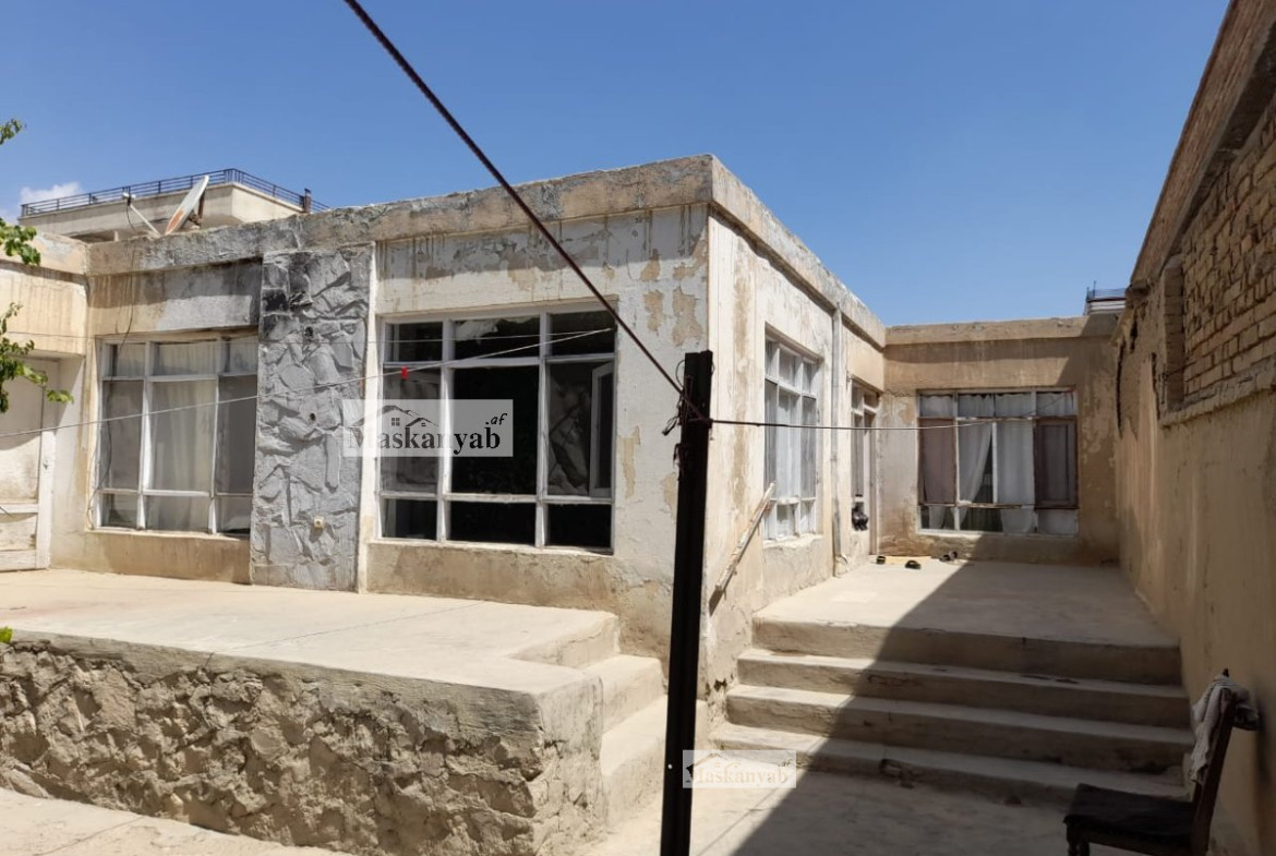 Six-room house for sale in the third part of Khair Khana