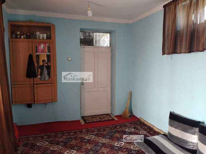 Three-room house for sale urgently in Karte New