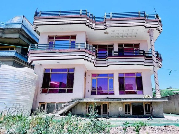 A building is for rent on Third Road of Taimani Project, Kabul