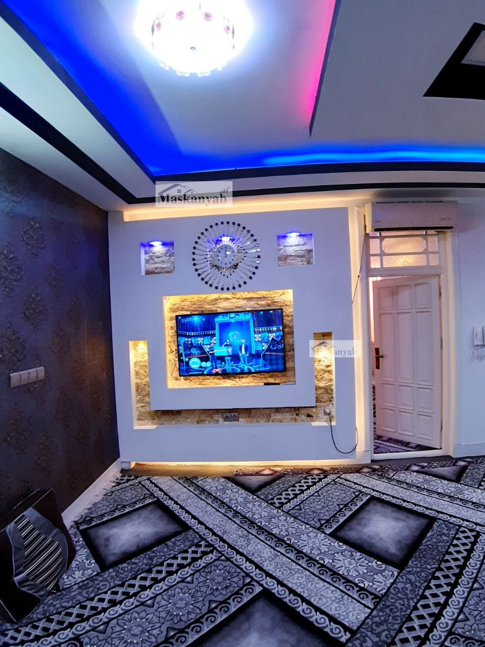 Five-floor house for sale in Khawja Sahib Ansari Road