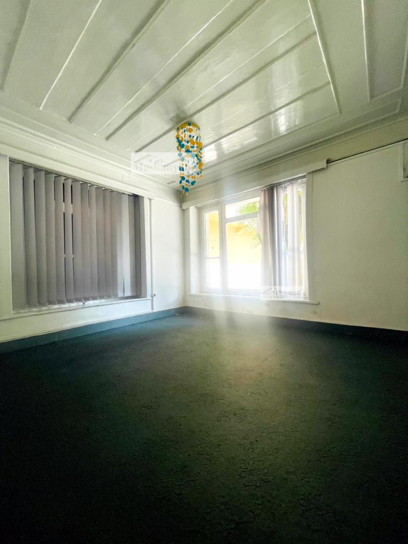 Five-room house for rent in Old Taimani, Kabul