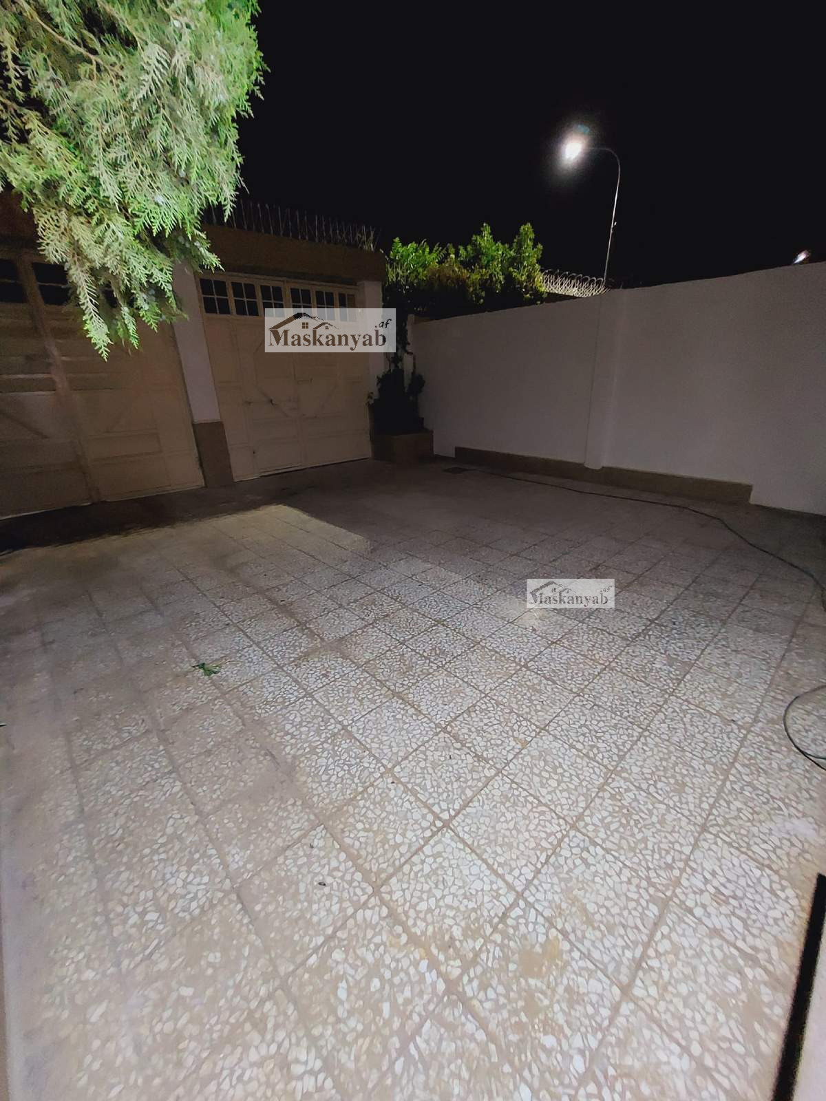 The Four-floor house is for sale in Qol-e Urdo, Herat