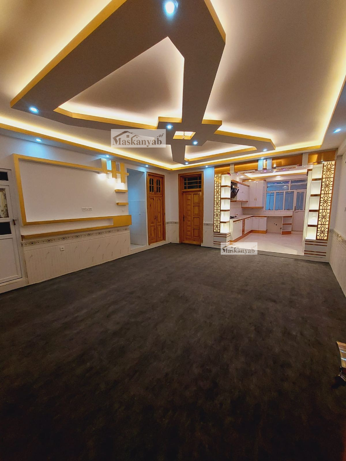 The Four-floor house is for sale in Qol-e Urdo, Herat