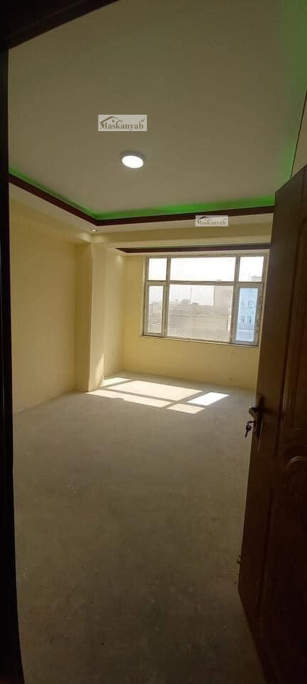 Four-room apartment for sale at Hotel Parwan