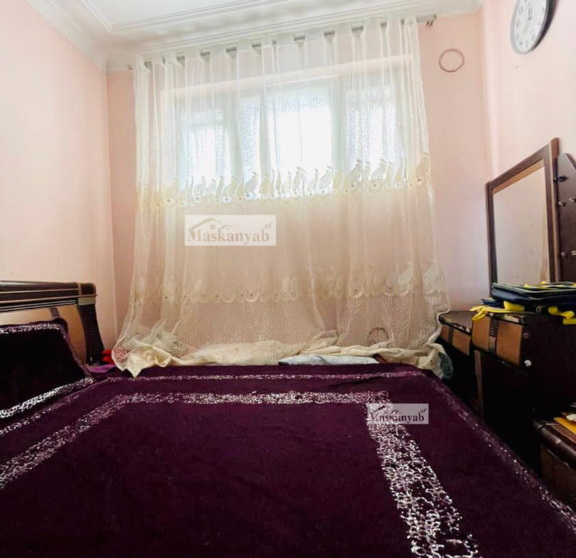 Four-room apartment for sale urgently in Old Taimani Square