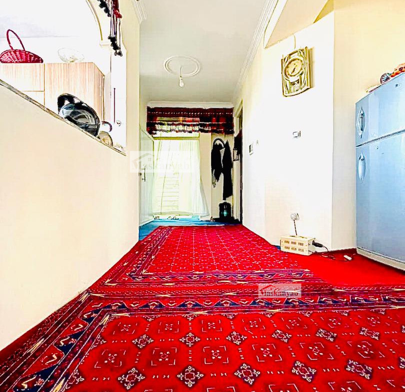 Four-room apartment for sale urgently in Old Taimani Square