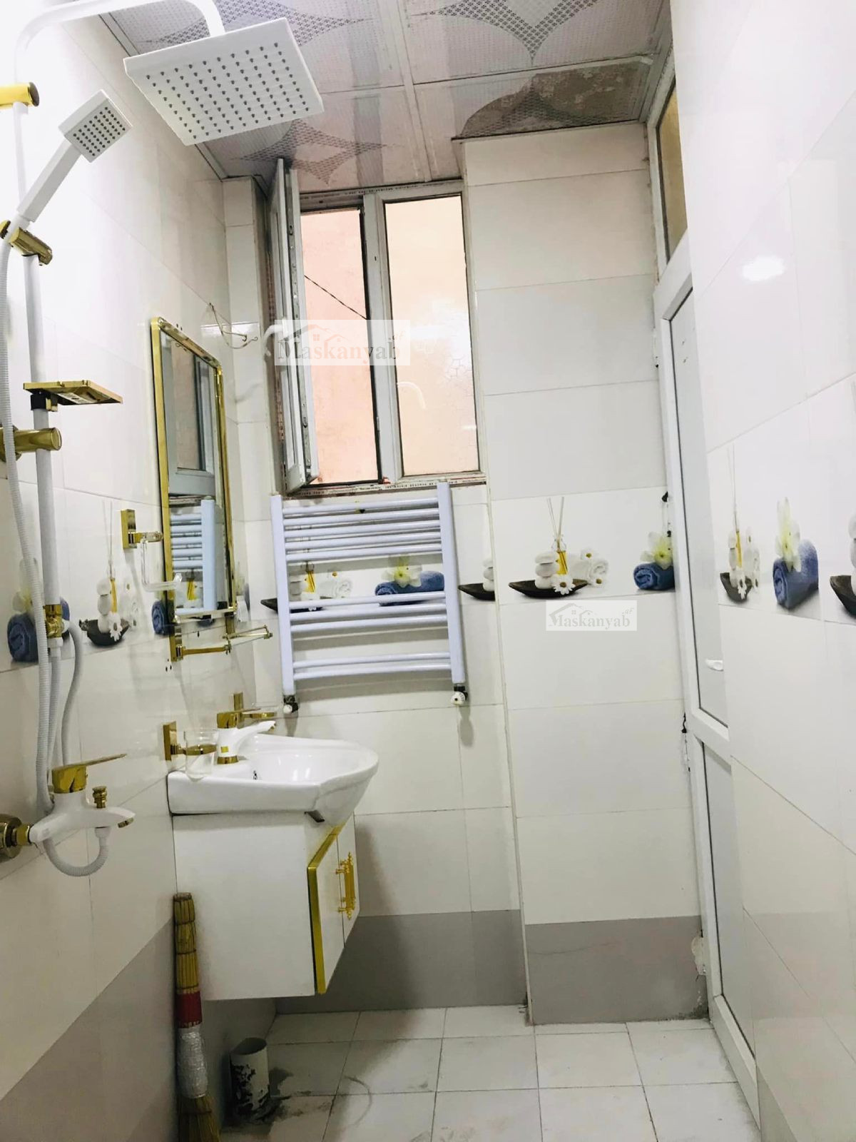 Modern apartment for sale in front of Arg Hotel