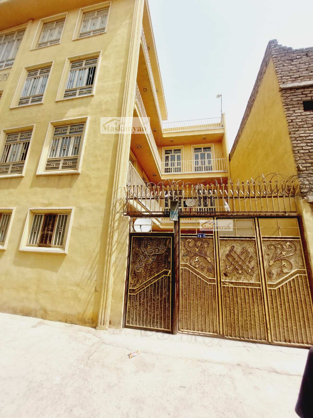Three and half-floor house for sale in District 9