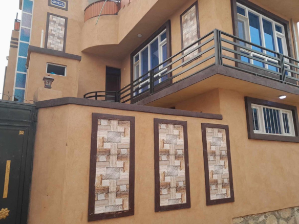 Three-floor house for sale in Company, Kabul