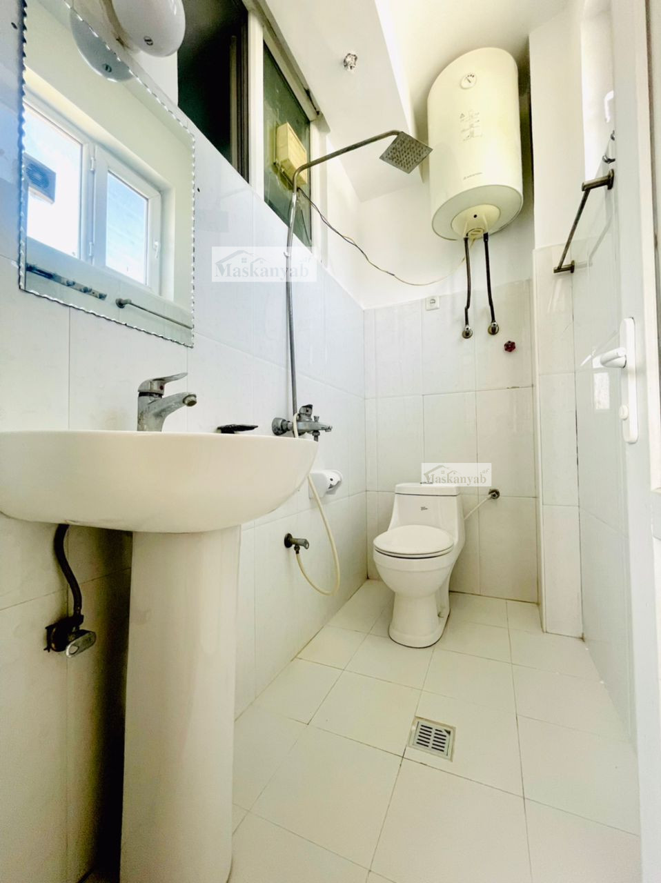 Three-room, VIP, Apartment for rent in Shahr-e New