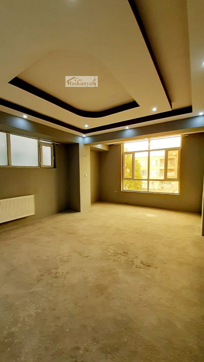 Three-room apartment for rent in front of Salim Karawan Block